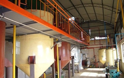 智利客戶的60噸/天葵花籽油精煉分提設(shè)備已投入生產(chǎn)