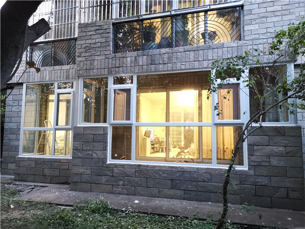 西安斷橋門窗廠家_漢中玻璃頂廠家_渭南鋼結構房屋價格